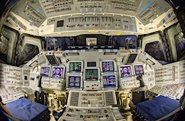 Cockpit Command: 360° Flight Experience